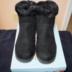 Cat & Jack Georgeina Booties